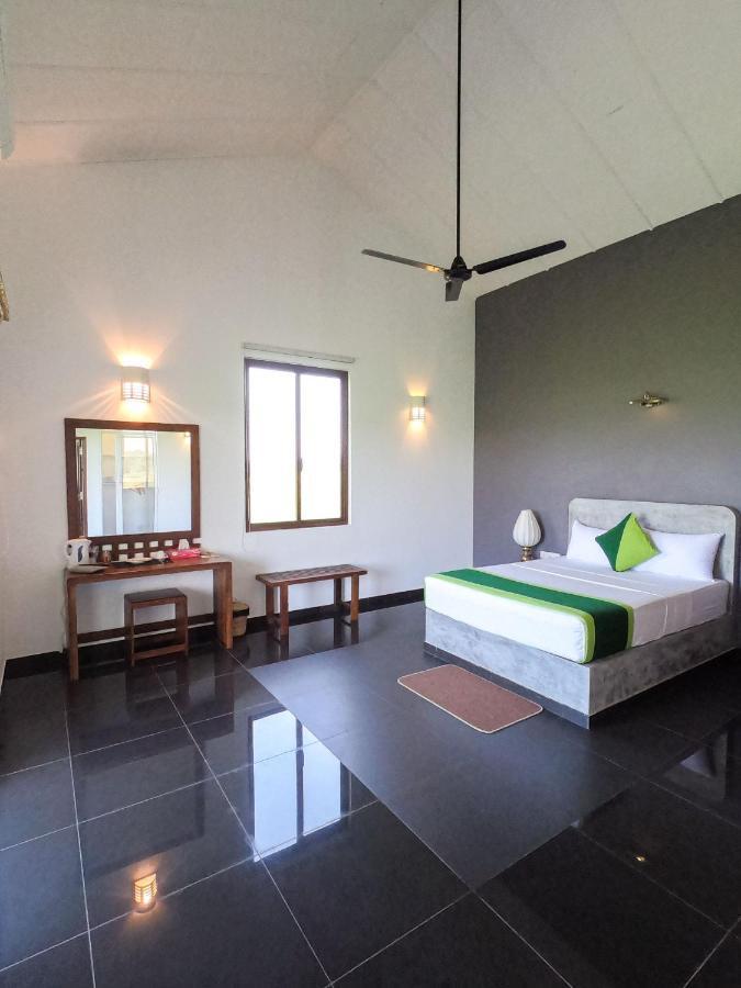 Akash By Dbi Hotel Gampaha Exterior photo